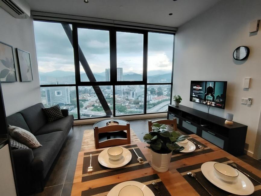 Scarletz Suites Klcc By Deko Kuala Lumpur Exterior photo